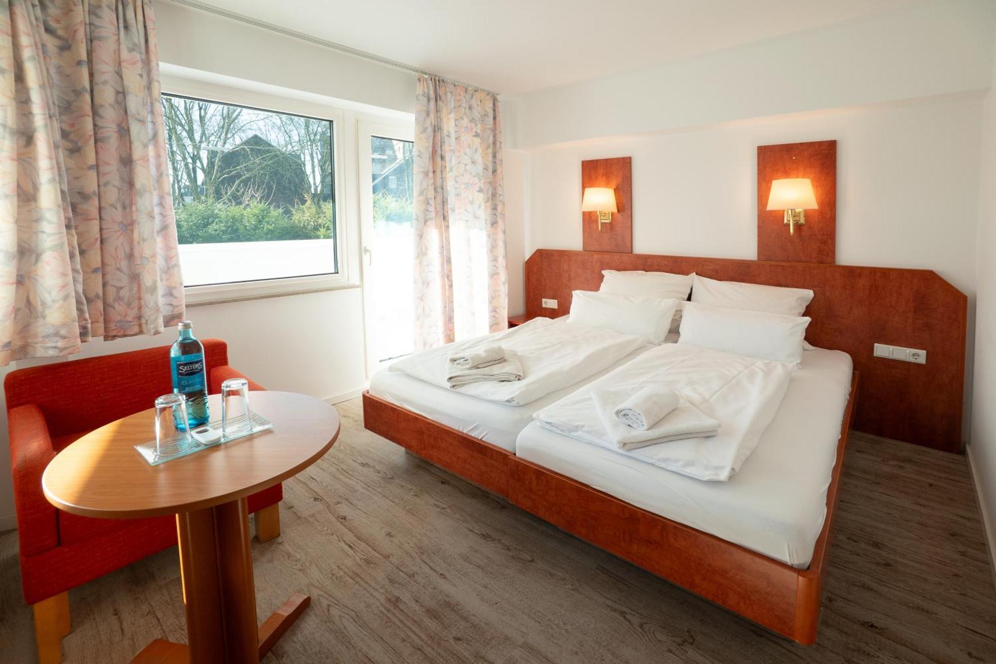 Hotel Zur Post Herne Exterior foto